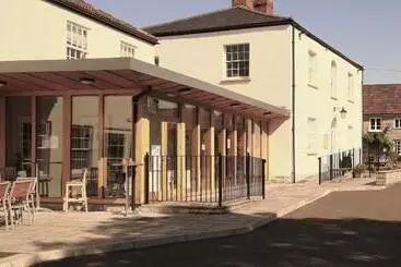 Alberg The Drayton Crown