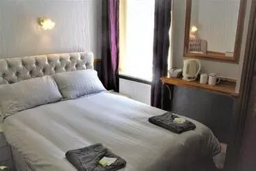 Aamiaismajoitus (B&B) Pine Lodge