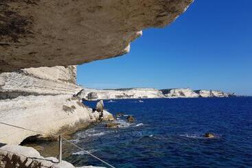 ホテル Poisson Rouge