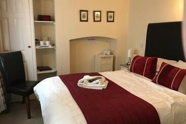 펜션 Clayhanger Guest House