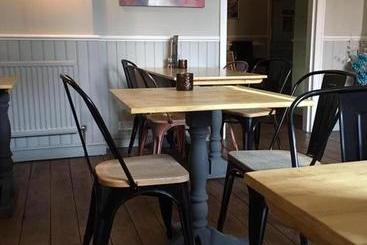 旅馆 The Red Lion Coleshill