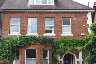 Pensione Acorn Guest House