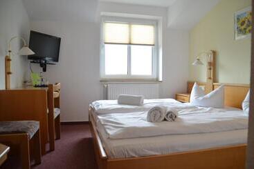 Pension Pastow Garni