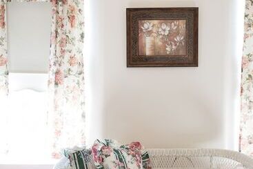 Red Rose Bed & Breakfast