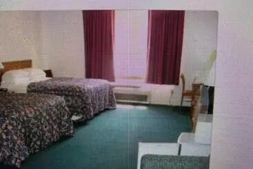 Villager Motel & Glen Manor Estate