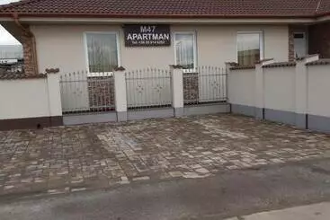 Pension M47 Vendégház Airport