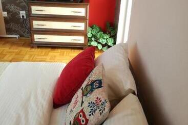 پانسیون Apartmani Rale Rooms