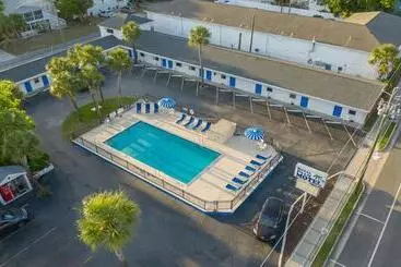 Royal Palms Motel