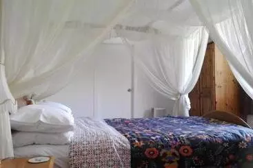 ペンション Purple Hen Country Lodge