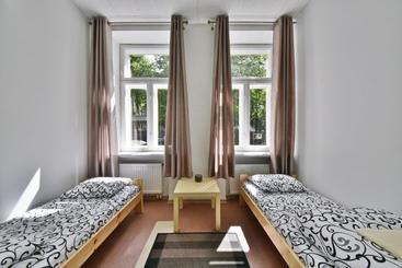 Pension Laisves Avenue Hostel Easy Kaunas
