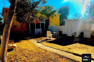 Pansiyon The Yellow Penthouse Llc