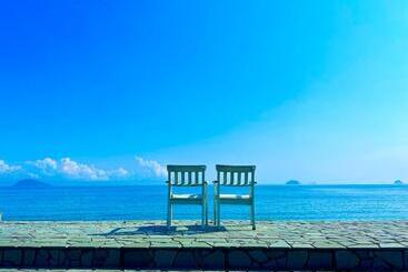 Pensão なにもない幸せな島のリトリート宿 The Bonds