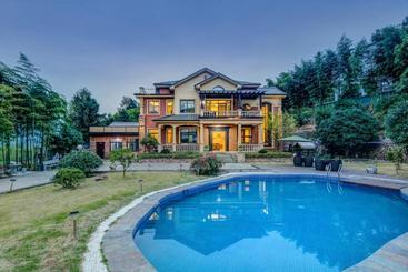 ペンション Moganshan Nianqi Guesthouse