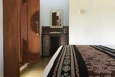 Pensão Umah De Madya & Rooftop De Madya