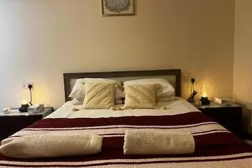 Xanthis Hostel Nicosia City Centre