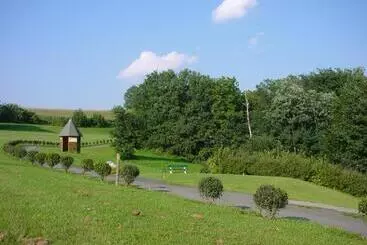 Huoneistohotelli Kunstcafe Rooms