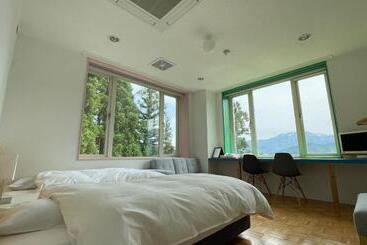 بنسيون Muikamachi Hutte