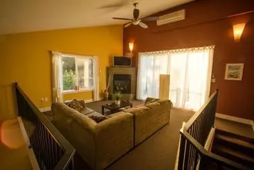 Majatalo Crooked Tree Guest Suites