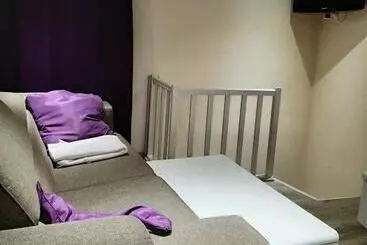 Huoneistohotelli Stone Station