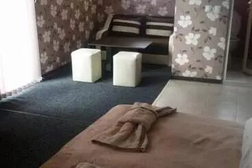 پانسیون Guest House Tedi