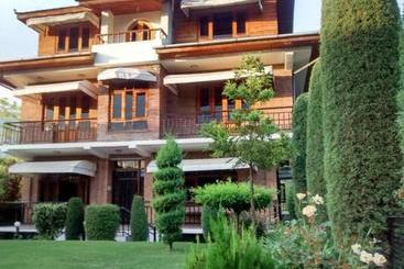 Pensionat The Oasis Srinagar