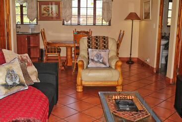 膳宿费 Kairos Home