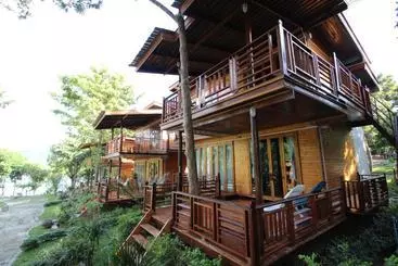Pensão Longbay Lipe Bungalow