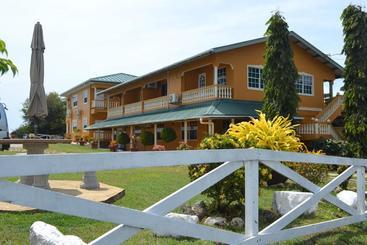 بنسيون Buccoo Reef View