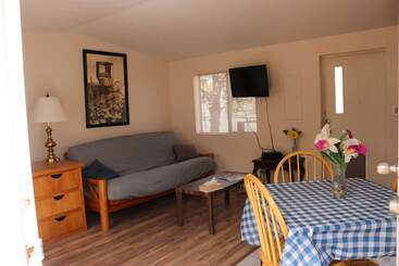 فندق صغير Grand Canyon Caverns Inn