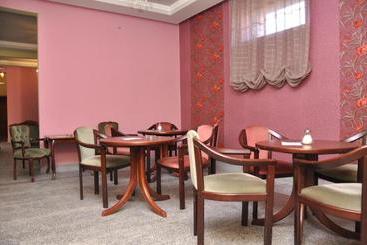 پانسیون Guest House Anna Caffe