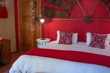 Pensió Mirabel Guesthouse