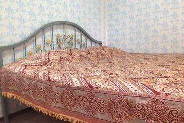 پانسیون Three J Guesthouse