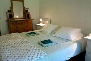 הוסטל Hiekkaranta Bed & Breakfast