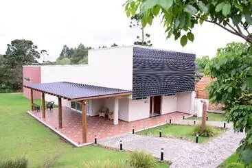 ペンション Eco Hotel Bouganville