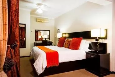 پانسیون @the Villa Guest House