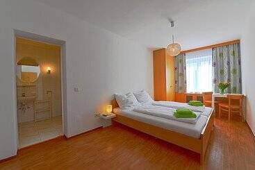 فندق صغير Swirtshaus M&n