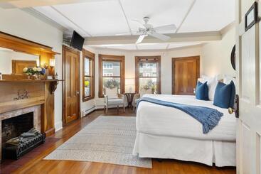 مبيت وإفطار Inn On The Sound