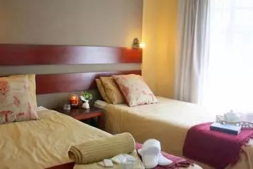 Pension  Honey Bee Guesthouse