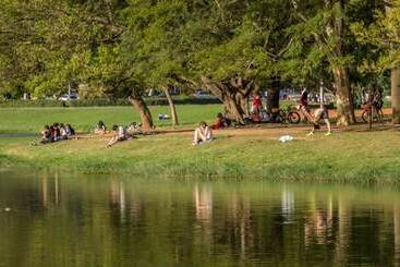 پانسیون Club Suites   Aeroporto Congonhas