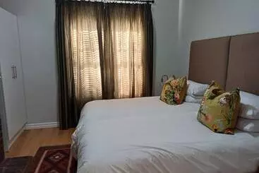 Majatalo Diamant Estate