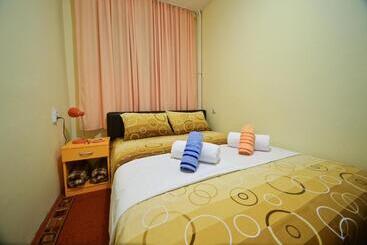 پانسیون Glorious Rooms