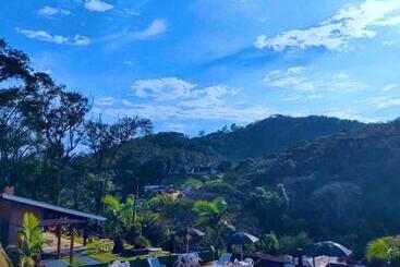 Pension Pousada Verdes Alpes