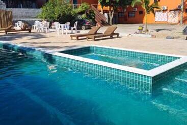 פנסיון Pousada Village Garopaba