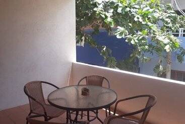 Ocean Lovers Hostel & Apartments