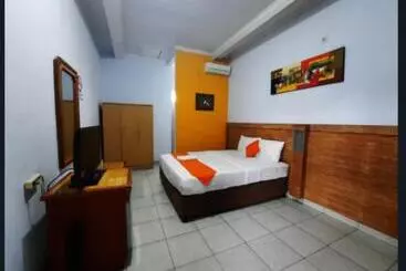 Pensão Deseruni Guest House Kerobokan