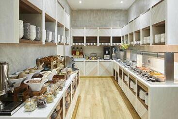 فندق Courtyard By Marriott Luton Airport