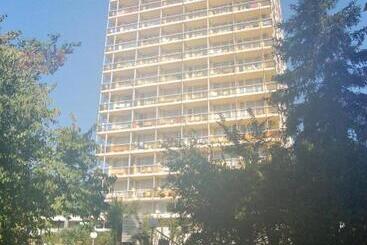 Hotel International Home Of Scientists Joliot Curie