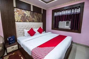 Hotel Oyo 14579 The Hangout
