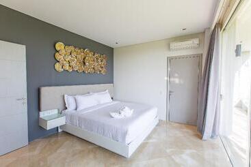 호텔 The Double View Mansions Bali