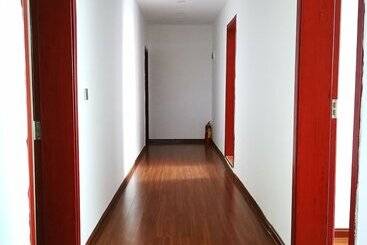 פונדק Dong Jiang Hu Xiang Cun Da Wan Cai